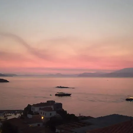 Panoramic Views In Hydra, Greece Holiday home *